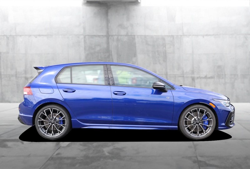 Volkswagen Golf R Vehicle Image 05