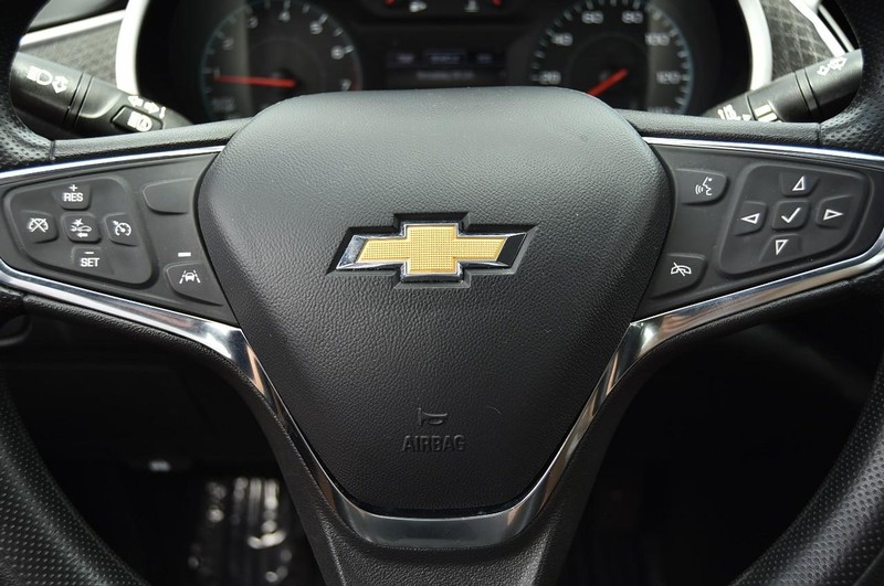 Chevrolet Malibu Vehicle Image 16