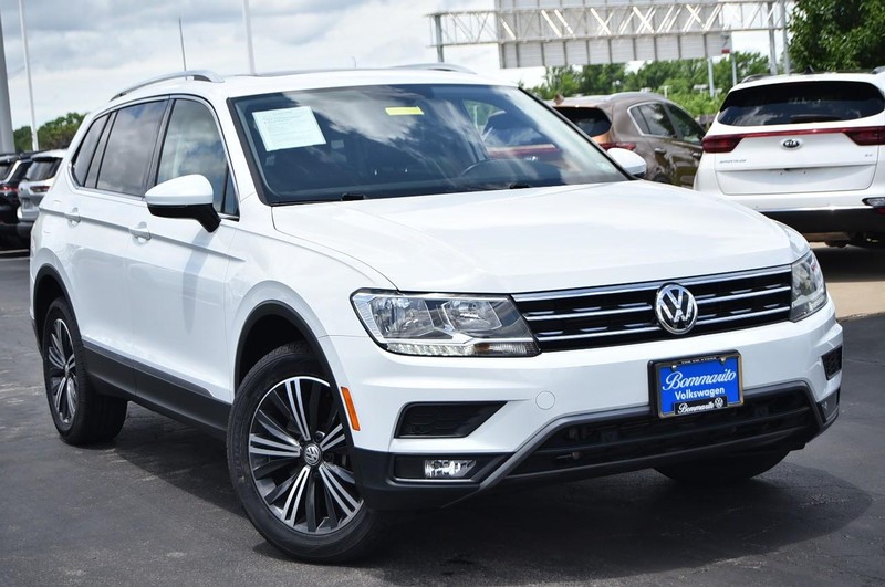 Volkswagen Tiguan Vehicle Image 02