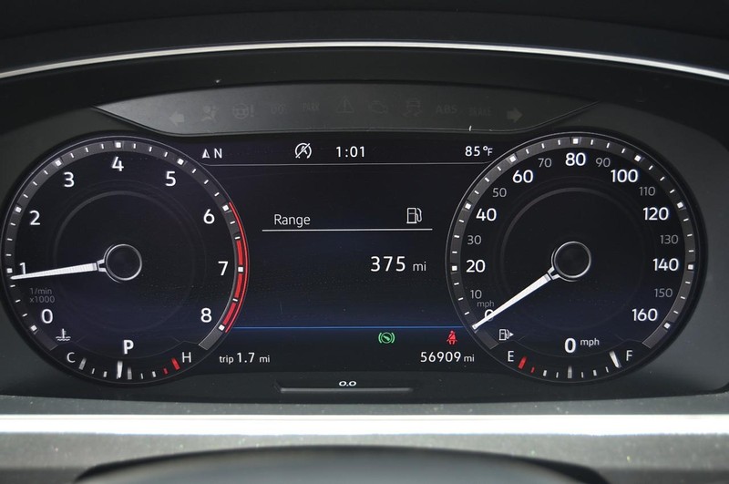 Volkswagen Tiguan Vehicle Image 12