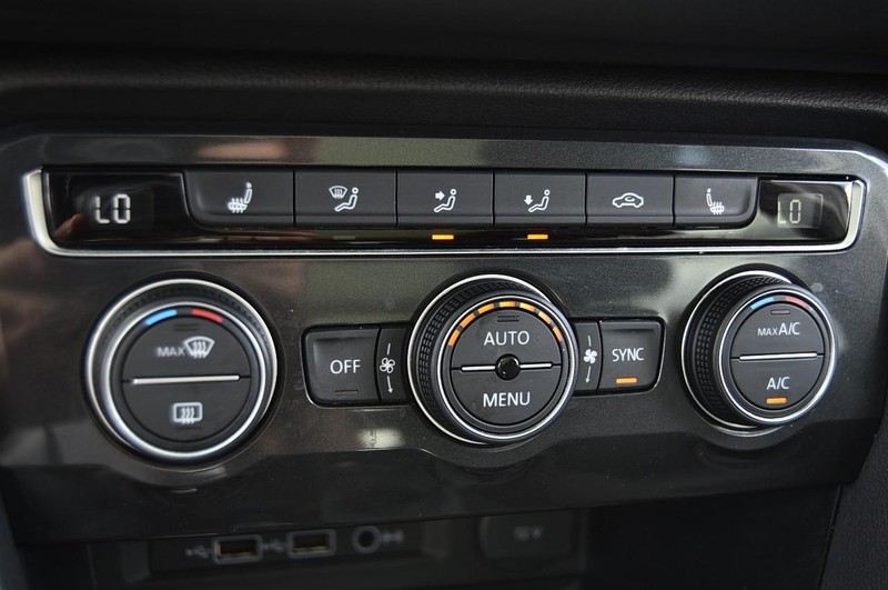 Volkswagen Tiguan Vehicle Image 15