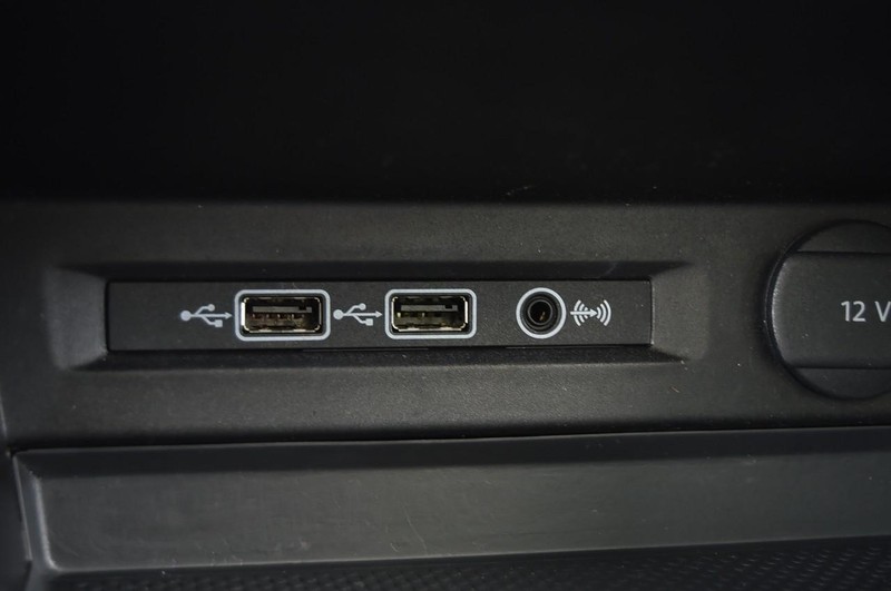 Volkswagen Tiguan Vehicle Image 16