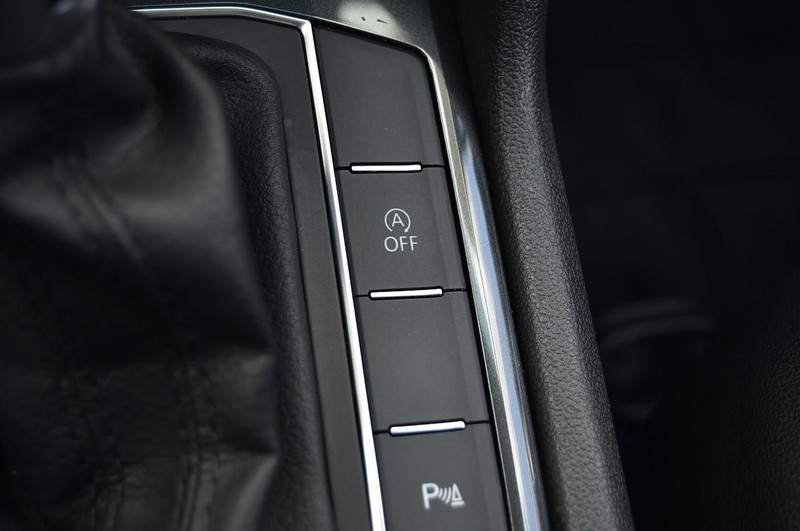 Volkswagen Tiguan Vehicle Image 19