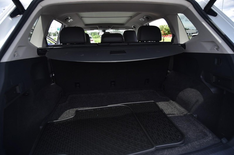 Volkswagen Tiguan Vehicle Image 27