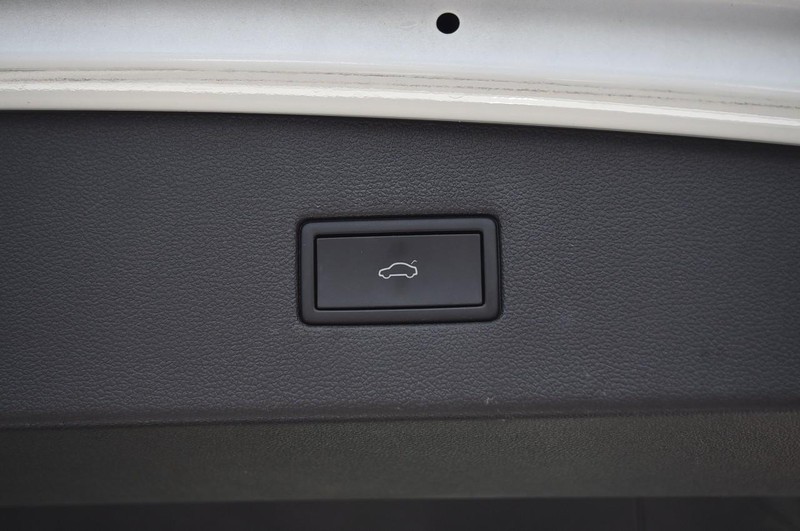 Volkswagen Tiguan Vehicle Image 28