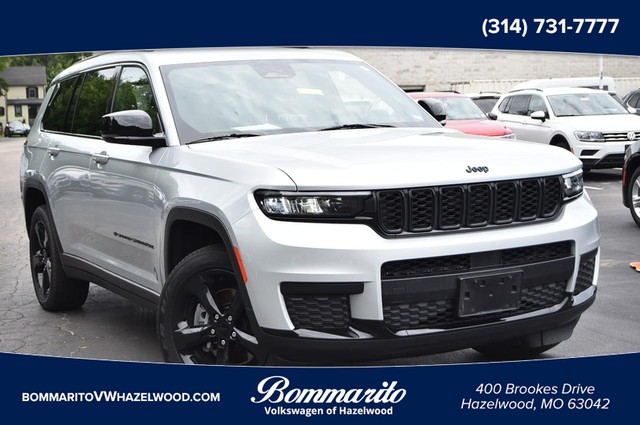 2023 Jeep Grand Cherokee L 4WD Altitude at Frazier Automotive in Hazelwood MO