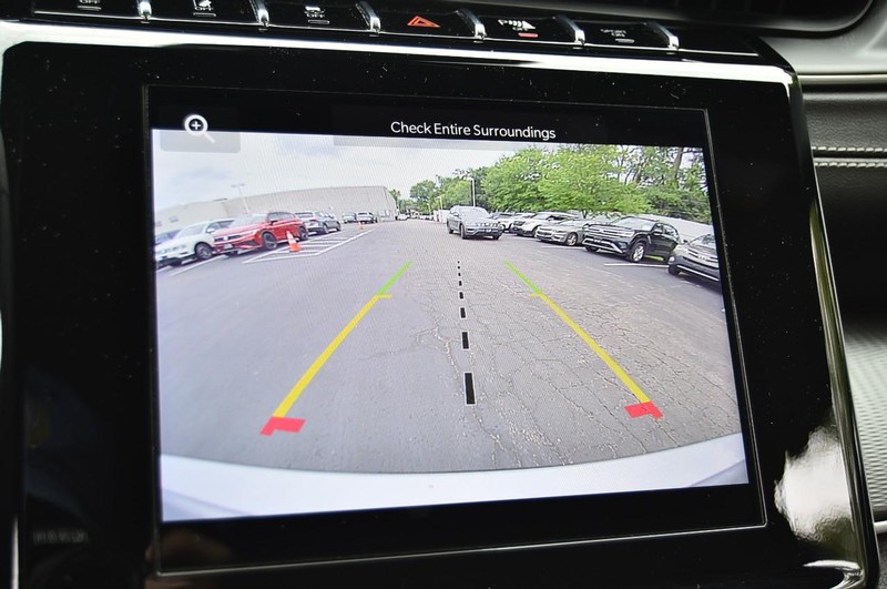 Jeep Grand Cherokee L Vehicle Image 13