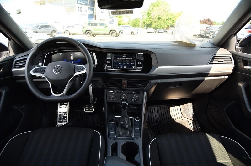 Volkswagen Jetta Vehicle Image 07