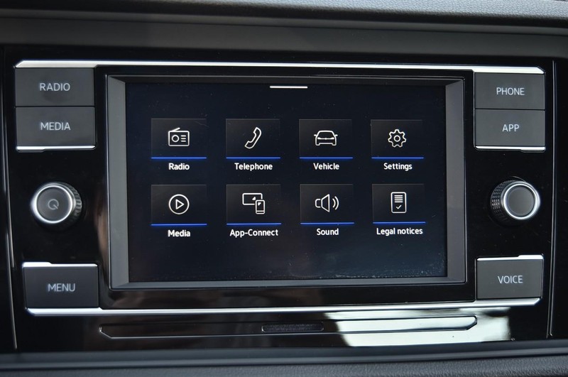 Volkswagen Jetta Vehicle Image 14