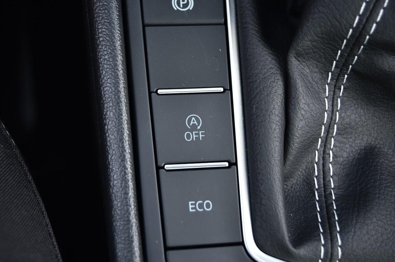Volkswagen Jetta Vehicle Image 17
