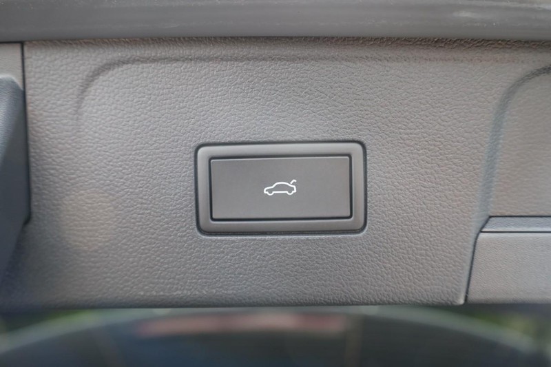 Volkswagen Atlas Vehicle Image 10
