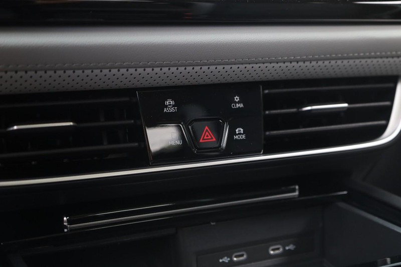 Volkswagen Atlas Vehicle Image 18