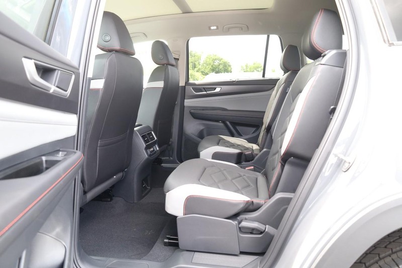 Volkswagen Atlas Vehicle Image 25