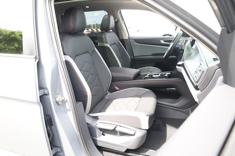 Volkswagen Atlas Vehicle Image 31