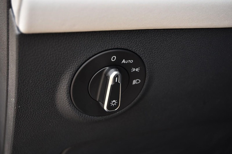 Volkswagen Taos Vehicle Image 10