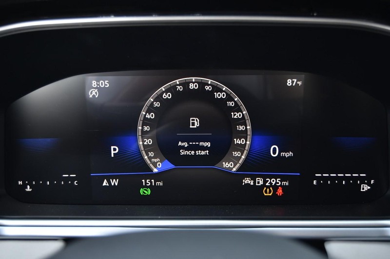 Volkswagen Taos Vehicle Image 11