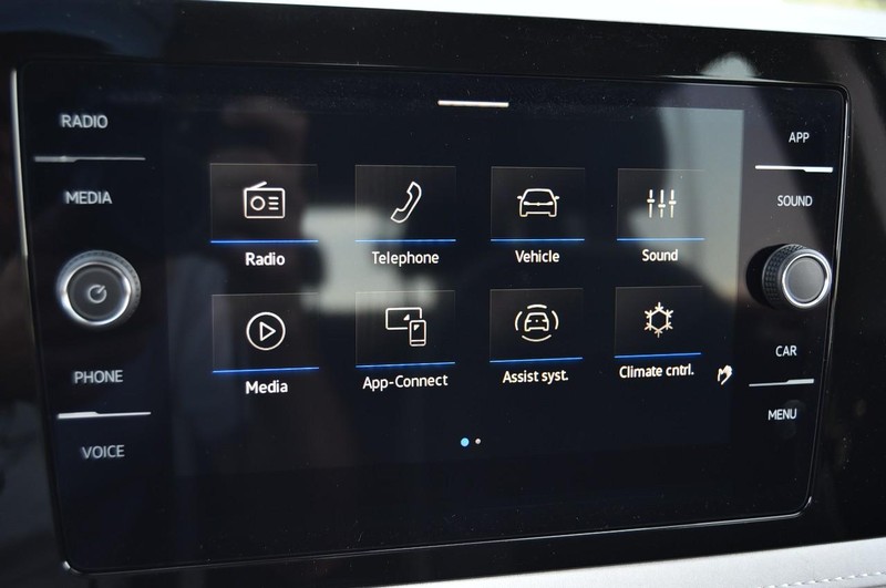 Volkswagen Taos Vehicle Image 13