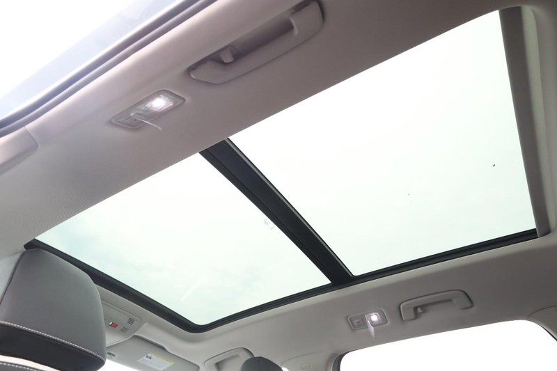 Volkswagen Taos Vehicle Image 12