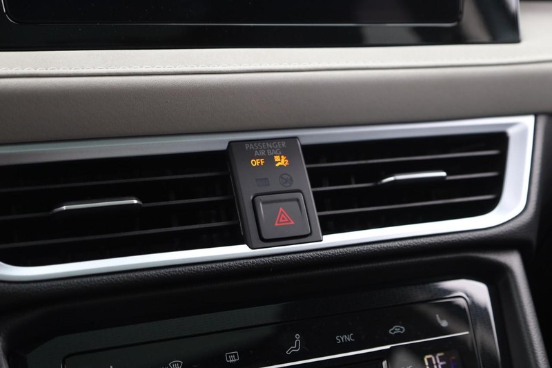Volkswagen Taos Vehicle Image 17