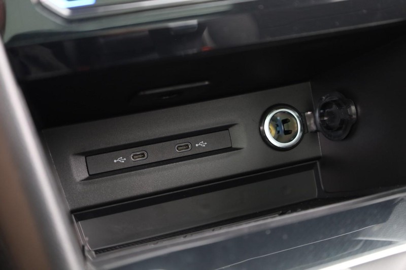 Volkswagen Taos Vehicle Image 19