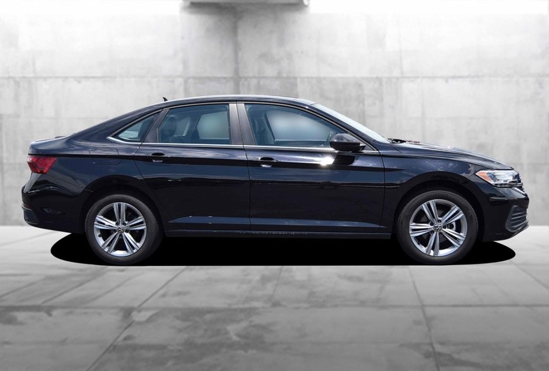 Volkswagen Jetta Vehicle Image 05