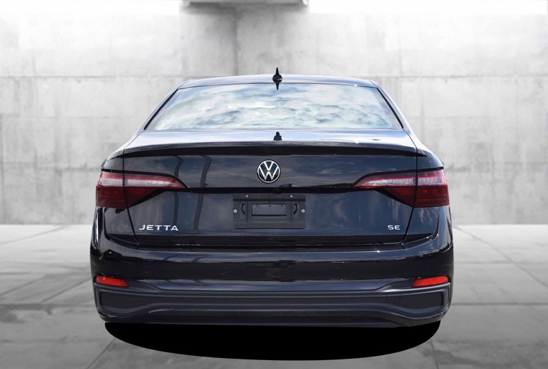 Volkswagen Jetta Vehicle Image 06