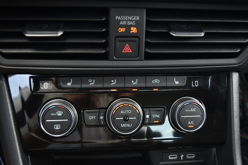 Volkswagen Jetta Vehicle Image 15