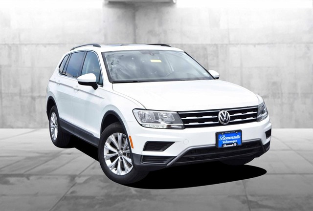 Used 2018 Volkswagen Tiguan SE with VIN 3VV2B7AX3JM178184 for sale in Hazelwood, MO
