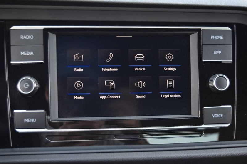 Volkswagen Jetta Vehicle Image 14