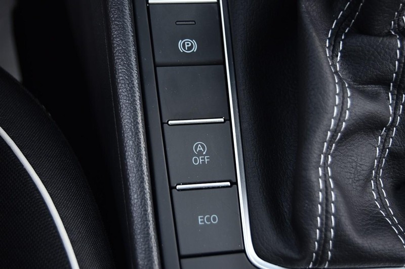 Volkswagen Jetta Vehicle Image 17