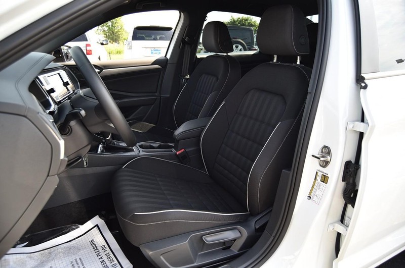 Volkswagen Jetta Vehicle Image 19