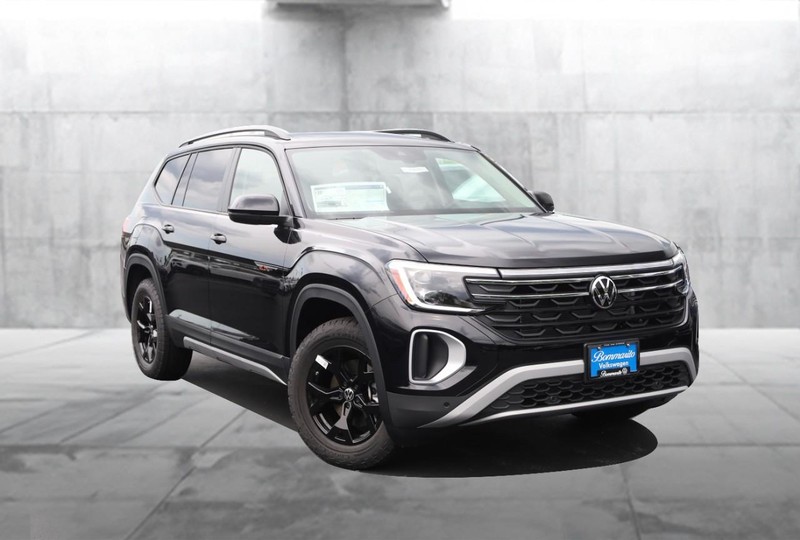 Volkswagen Atlas Vehicle Image 02
