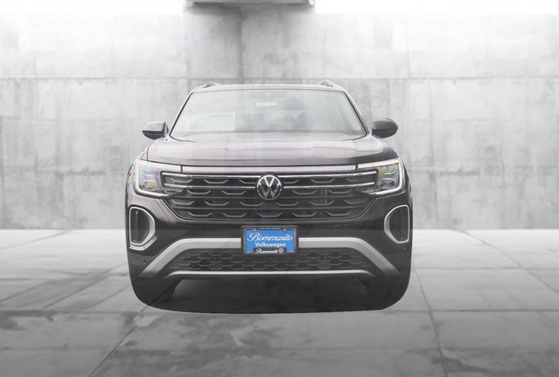 Volkswagen Atlas Vehicle Image 04