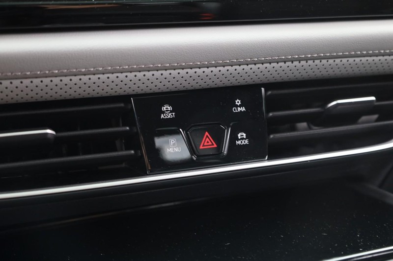 Volkswagen Atlas Vehicle Image 18
