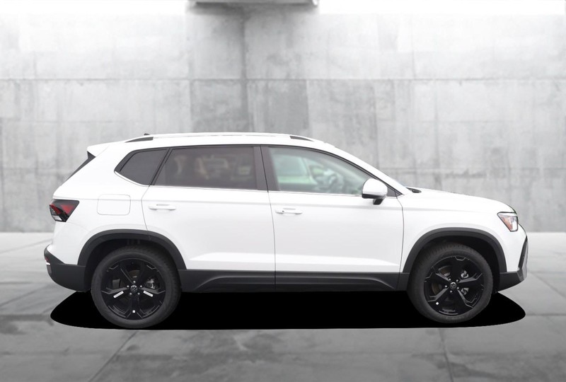 Volkswagen Taos Vehicle Image 05