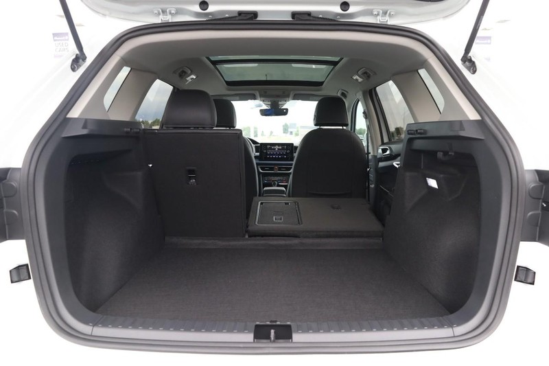 Volkswagen Taos Vehicle Image 08