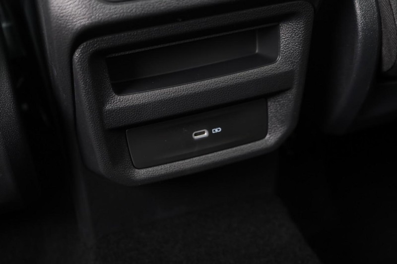 Volkswagen Taos Vehicle Image 27