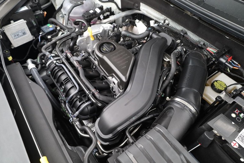 Volkswagen Taos Vehicle Image 31