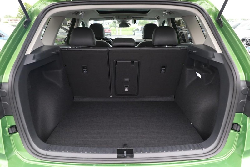 Volkswagen Taos Vehicle Image 07