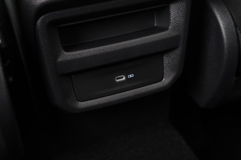 Volkswagen Taos Vehicle Image 27