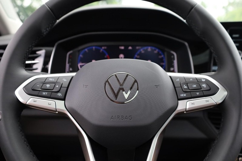 Volkswagen Jetta Vehicle Image 11