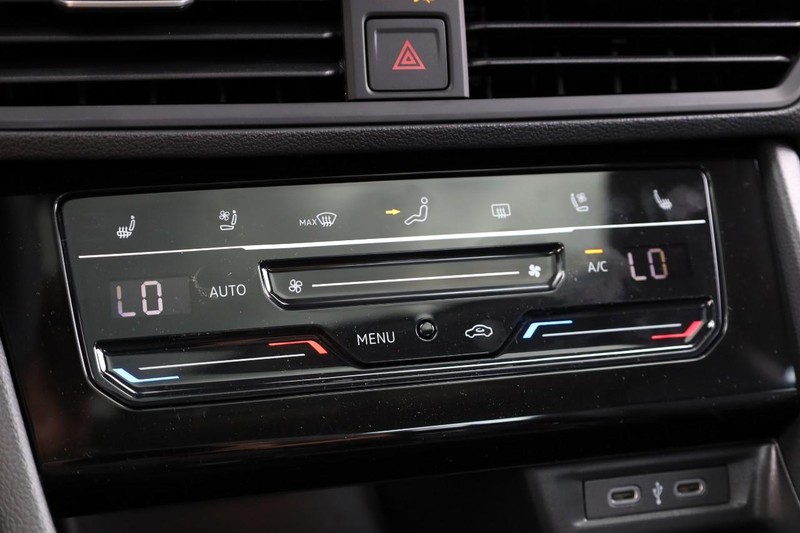 Volkswagen Jetta Vehicle Image 17
