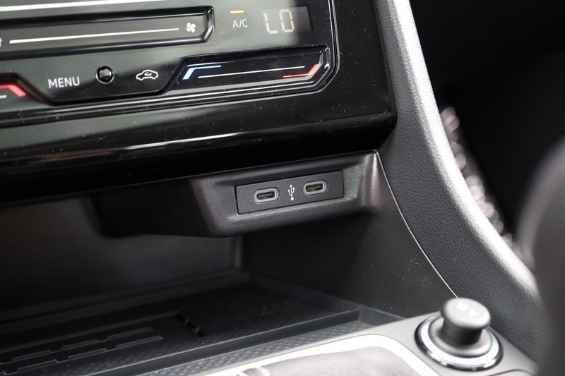 Volkswagen Jetta Vehicle Image 18
