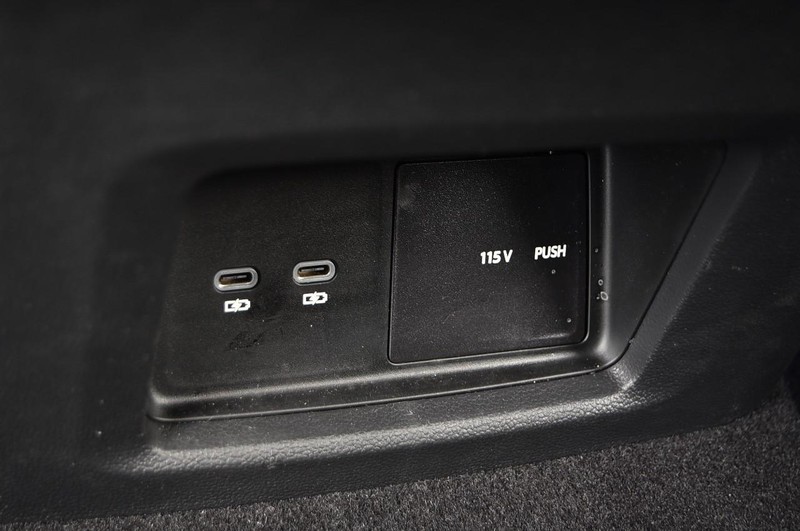 Volkswagen Atlas Cross Sport Vehicle Image 24