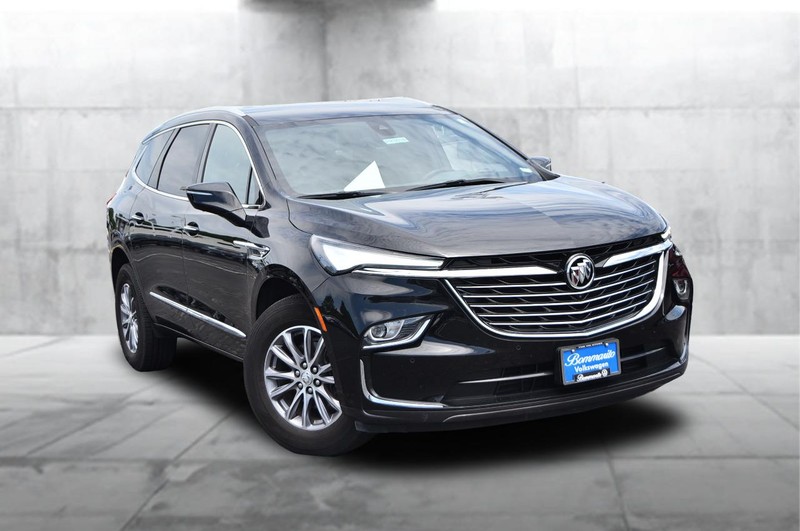 Buick Enclave Vehicle Image 02