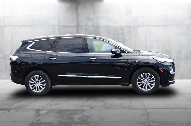 Buick Enclave Vehicle Image 05