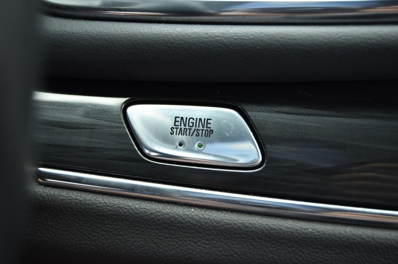 Buick Enclave Vehicle Image 16