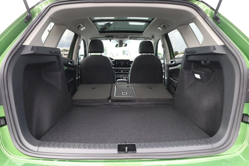 Volkswagen Taos Vehicle Image 09