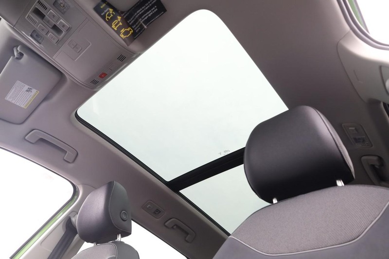 Volkswagen Taos Vehicle Image 11