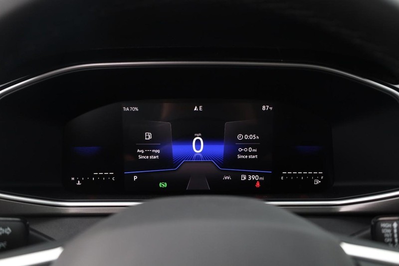 Volkswagen Taos Vehicle Image 14